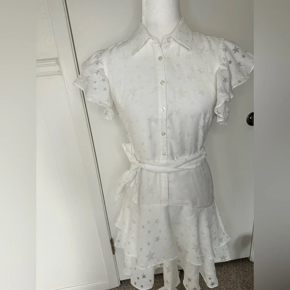 Gianni bini ruffled white dress size 4